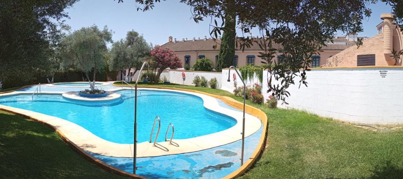 Sevilla Brisas Vip One Valencina De La Concepcion 外观 照片